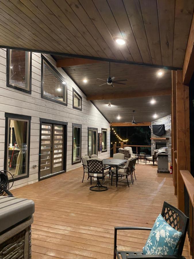 New Luxury Cabin, Hot Tub, Forest Views,Hotel Style Amenities 브로큰보우 외부 사진