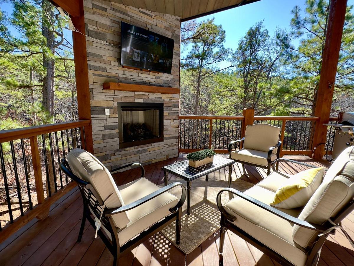 New Luxury Cabin, Hot Tub, Forest Views,Hotel Style Amenities 브로큰보우 외부 사진