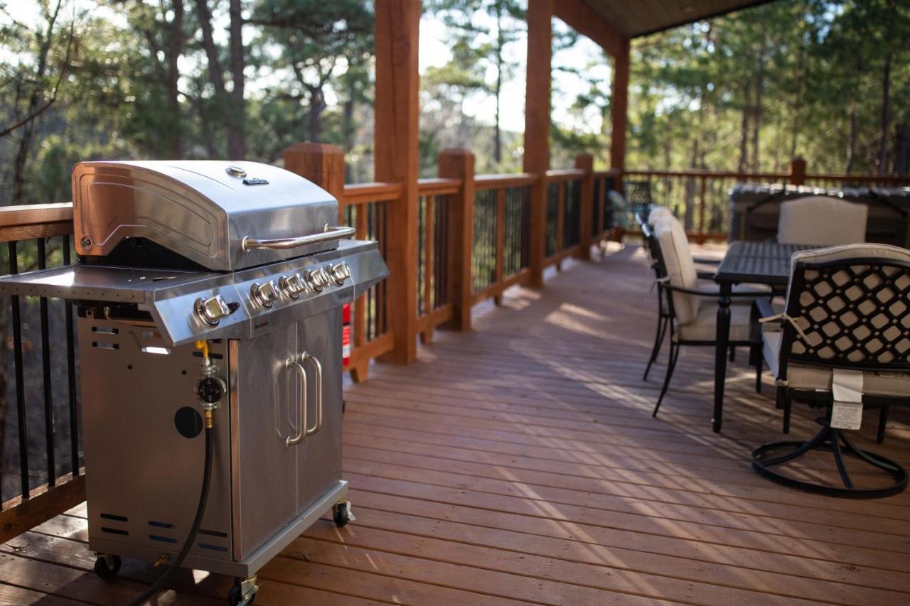 New Luxury Cabin, Hot Tub, Forest Views,Hotel Style Amenities 브로큰보우 외부 사진